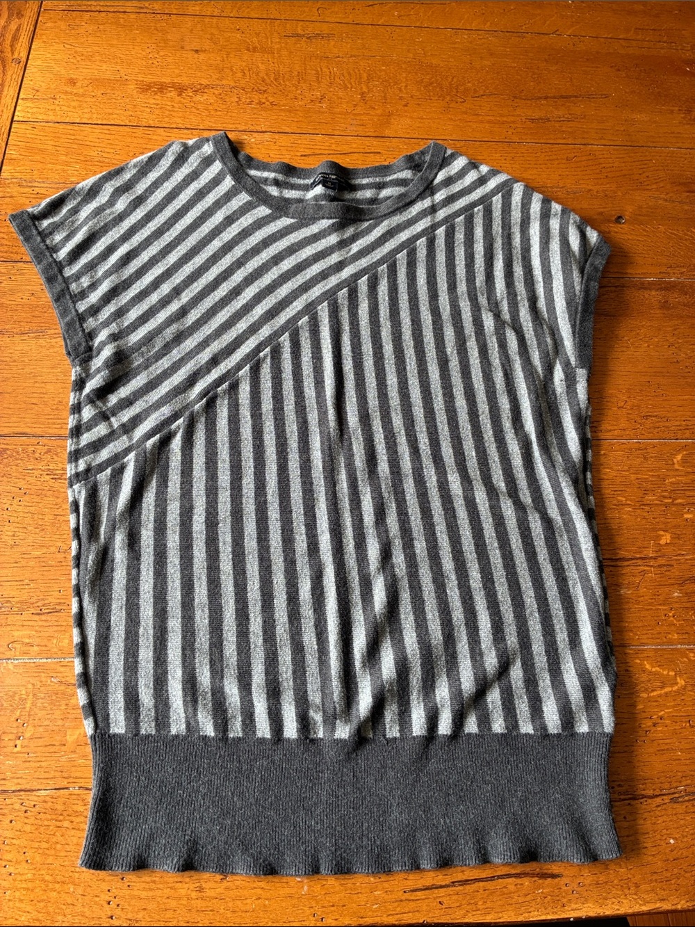 Banana Republic Striped Gray Knit Top - Women Medium